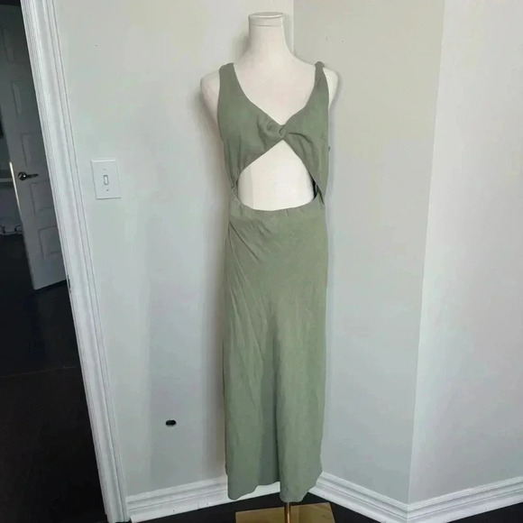 NWT PETAL & PUP APOLLO DRESS 10 - Picture 5 of 10